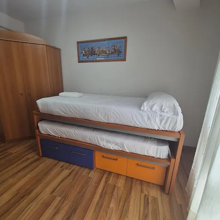 25a06 Centrico Playa 4hab By R2r Consulting Луанко